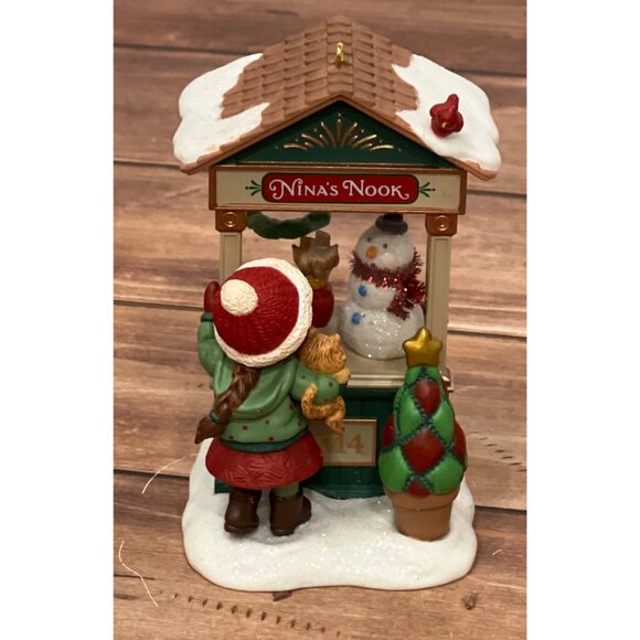 2014 HALLMARK KEEPSAKE ORNAMENT QXC5076 CHRISTMAS WINDOW 2014 BY NINA AUBE - Picture 4 of 9